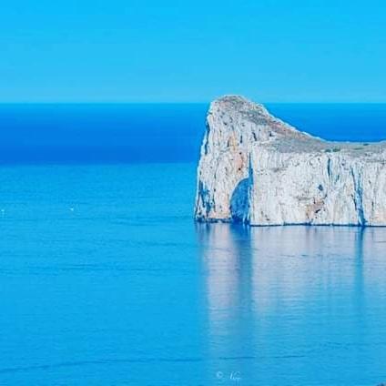 Casa Vacanze"Il Bouganville" Carbonia Bagian luar foto