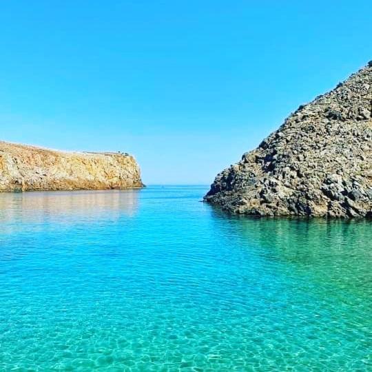 Casa Vacanze"Il Bouganville" Carbonia Bagian luar foto