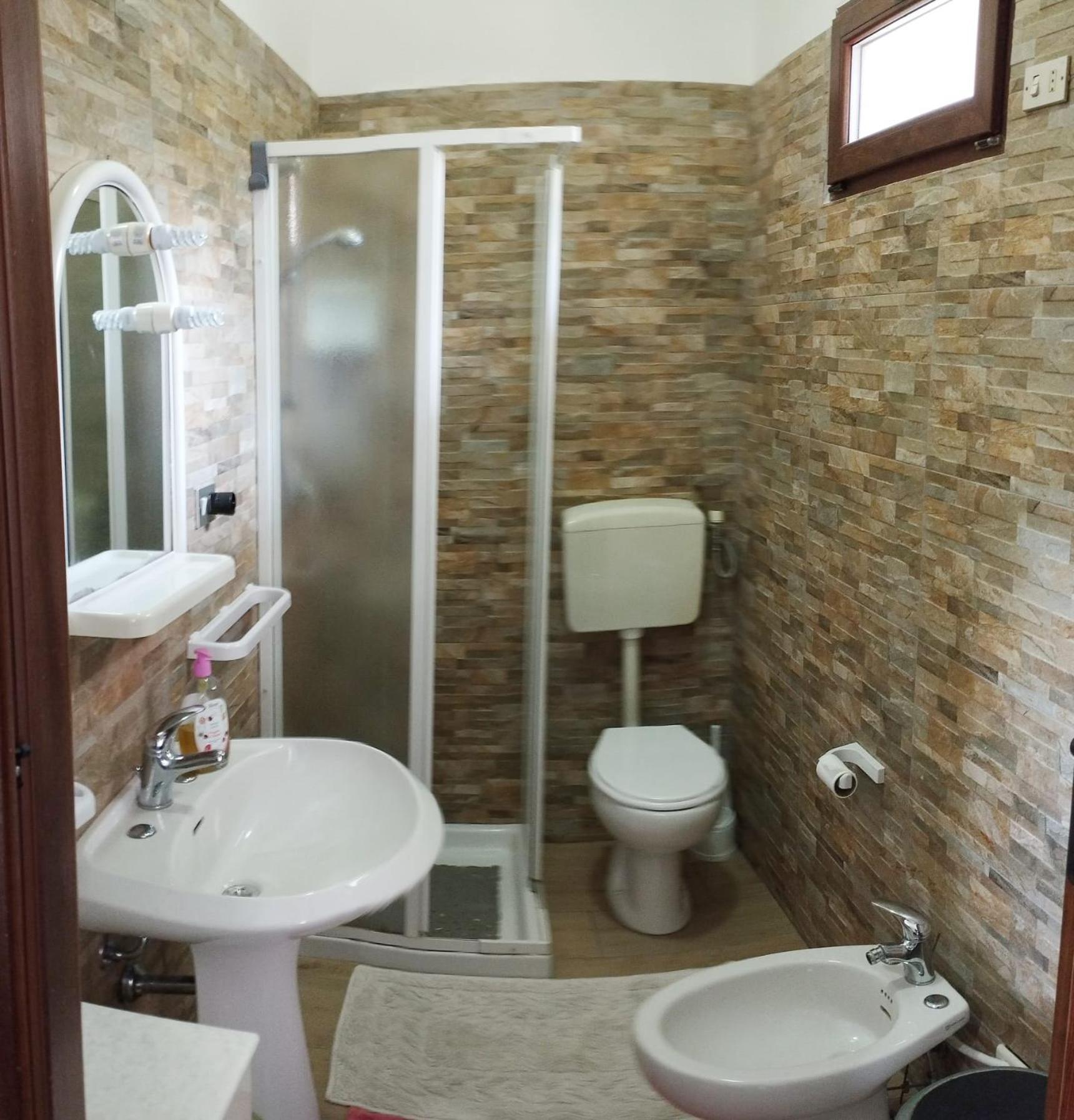Casa Vacanze"Il Bouganville" Carbonia Bagian luar foto